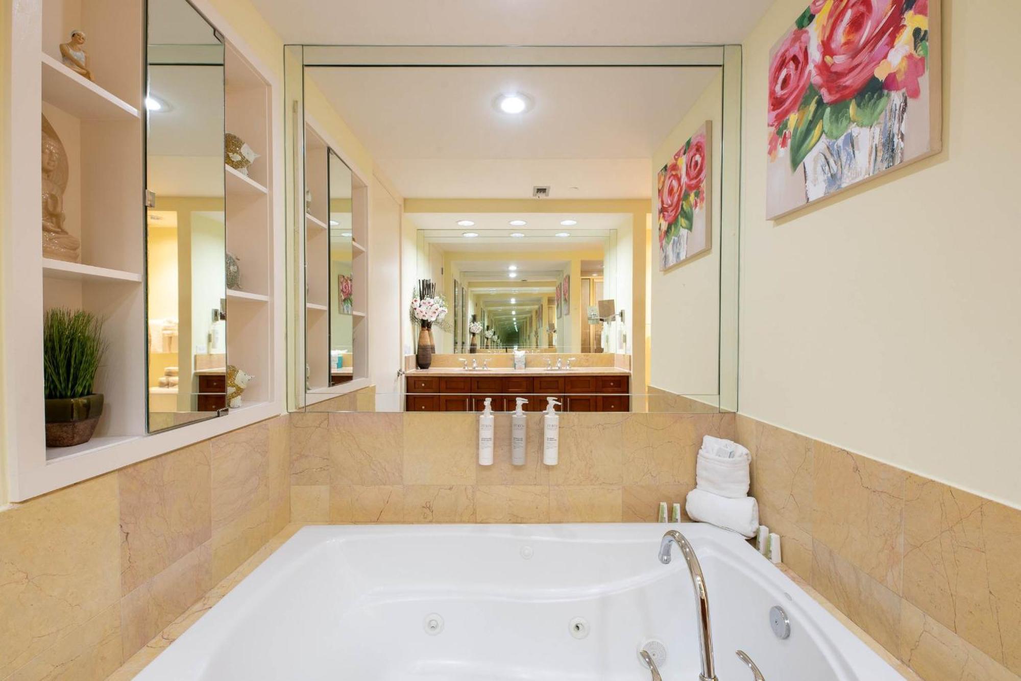 1801 Sapphire Beachfront 3 Bedroom Condo South Padre Island Zewnętrze zdjęcie